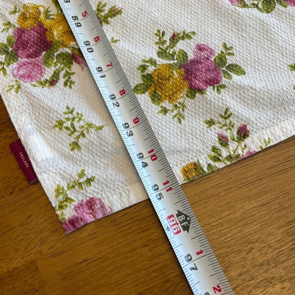 Royal Albert Floral Rose Cotton Tablecloth White Appox 56x96 Rectangular Cottage